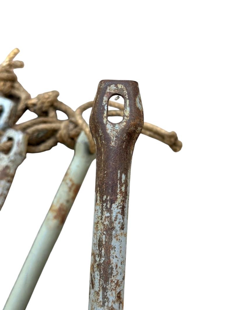 5x Metal Tent Pegs — image 9