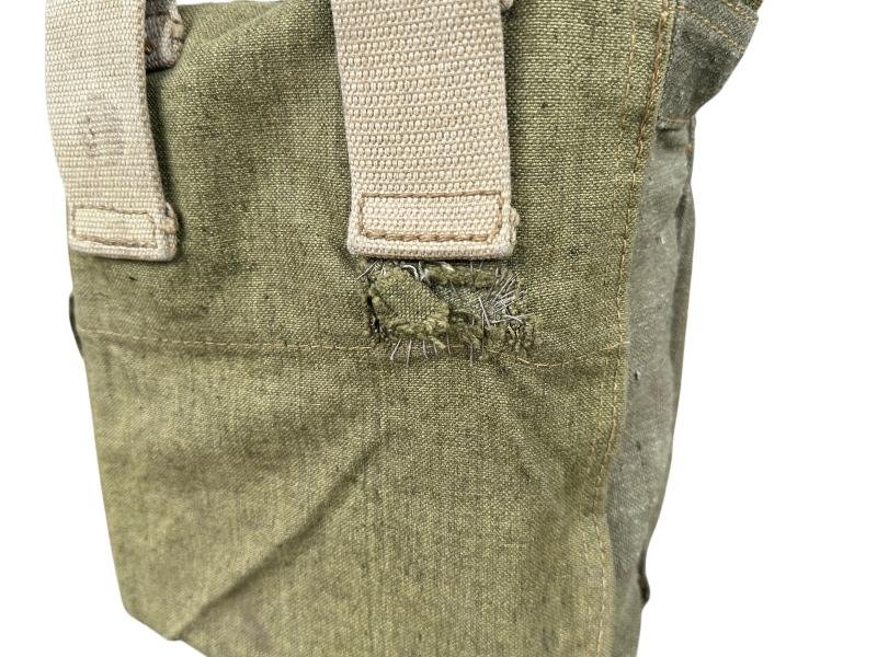 Late-war Pioneer Combat Assault Pouches — image 11