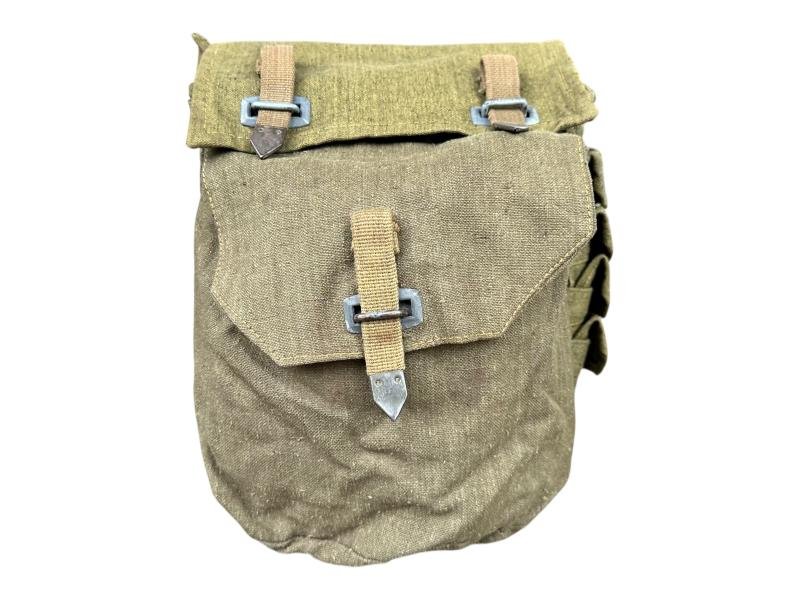 Late-war Pioneer Combat Assault Pouches — image 3