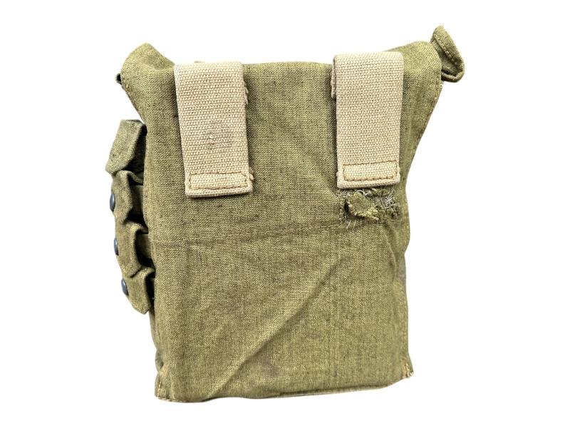 Late-war Pioneer Combat Assault Pouches — image 5