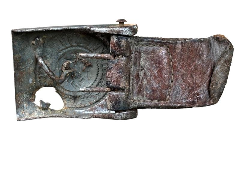 WH (HEER) Battle Damage Belt Buckle — image 8