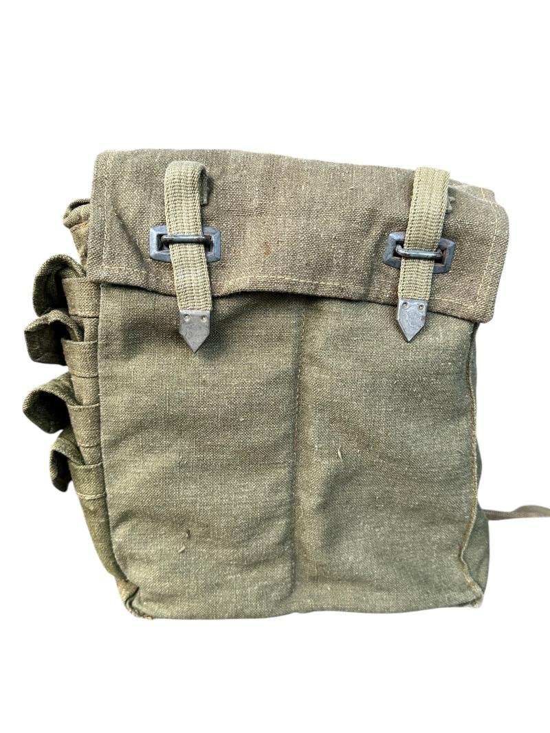Late-war Pioneer Combat Assault Pouch Set — image 10