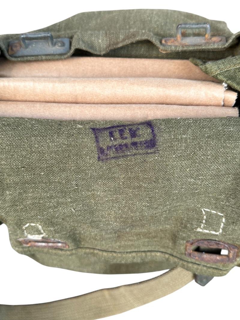 Late-war Pioneer Combat Assault Pouch Set — image 6