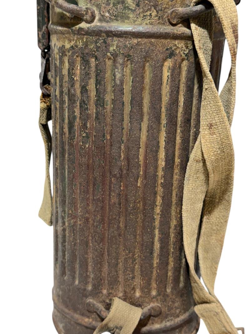 Camouflaged Gasmasker Canister — image 8