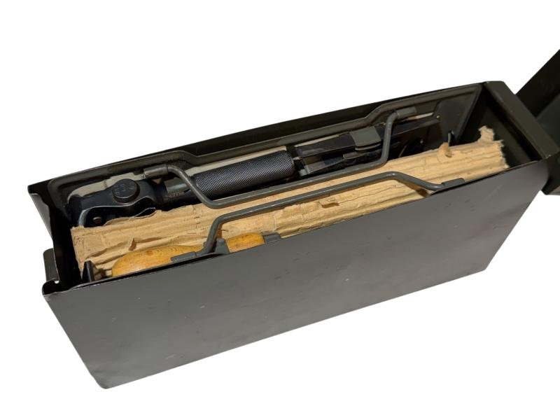 Complete set of MG 34/42 Field Tool Kit — image 16