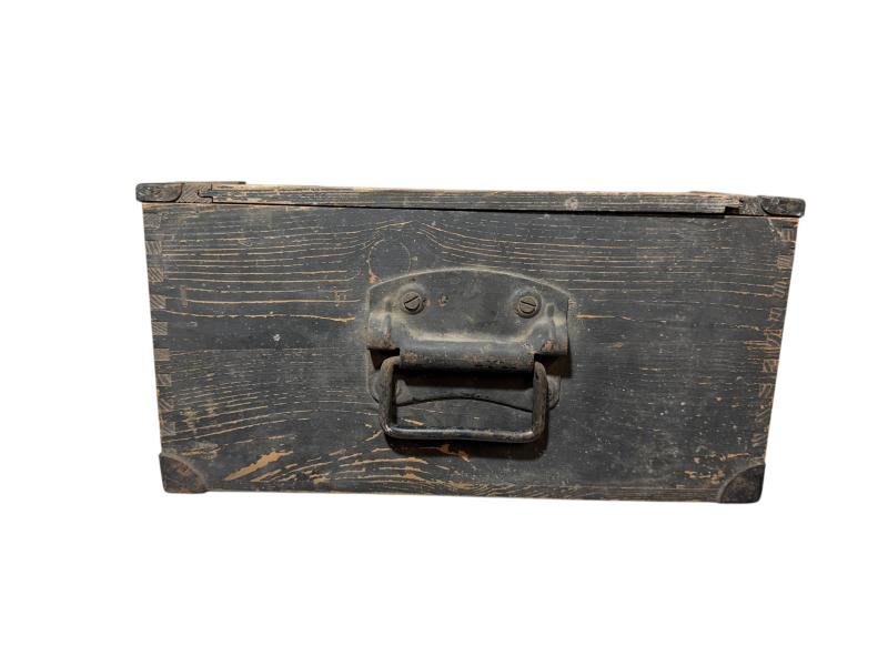 DKE Batterie Wooden Transport Case — image 7