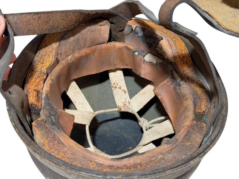 British Airborne Paratrooper Helmet BMB 42 — image 18