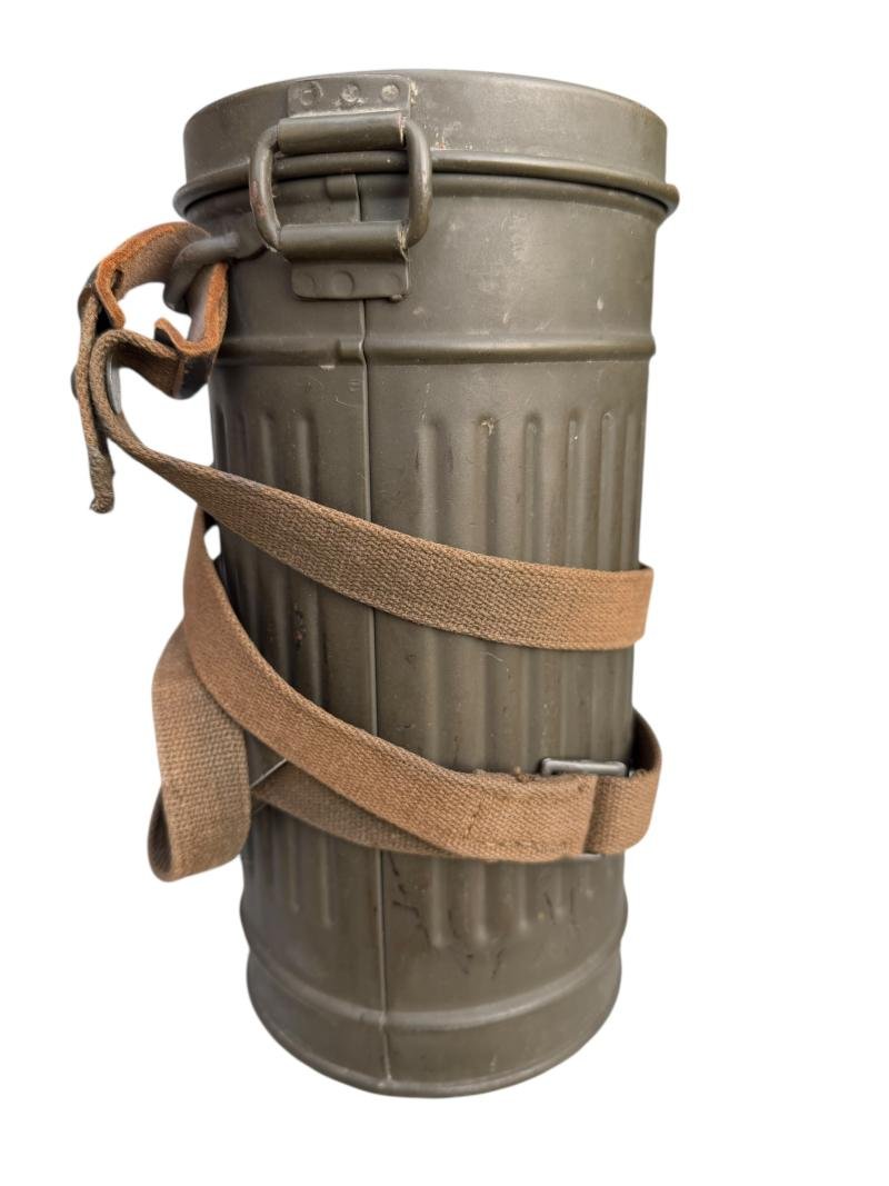 Short Gasmasker in Canister — image 2