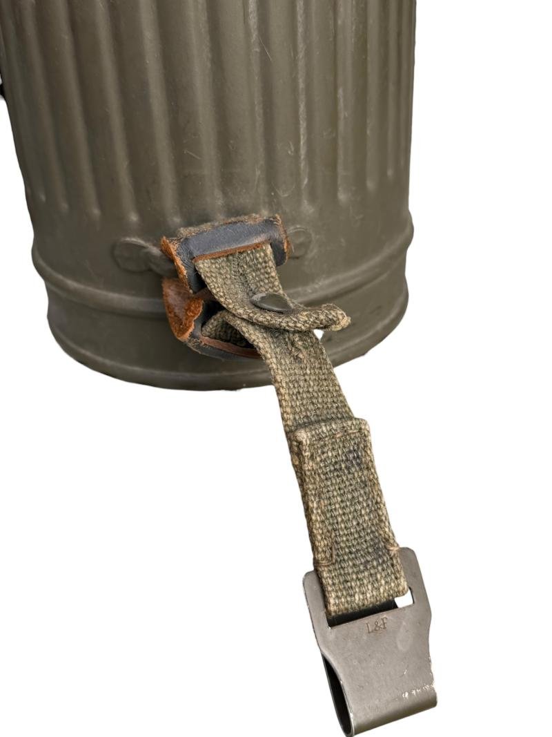 Short Gasmasker in Canister — image 7