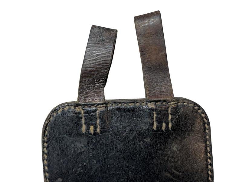 German WWII Entrenching Tool Carrier — image 6