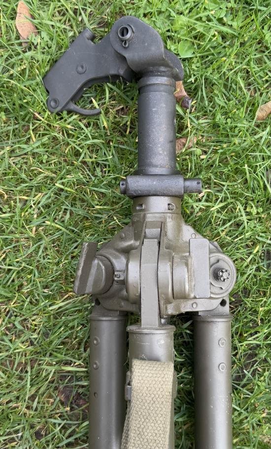 Post War MG3 AA tripod (MG42) — image 3