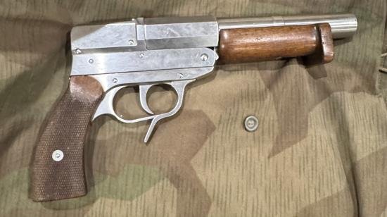 WW2 German Kriegsmarine Walther Flare Pistol — image 5