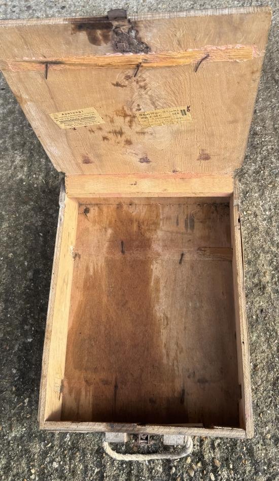 German 8cm Mortar Round Wooden Box — image 7