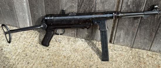 Deactivated WW2 German 'Slab-side' MP40 — image 9
