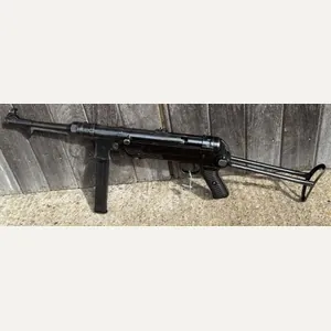 Deactivated WW2 German 'Slab-side' MP40