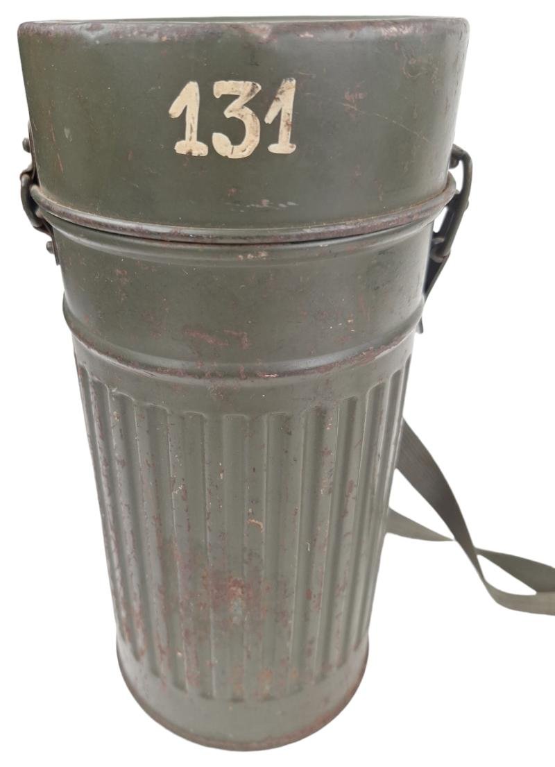in a very nice used condition A wehrmacht empty gasmask cannister — image 4
