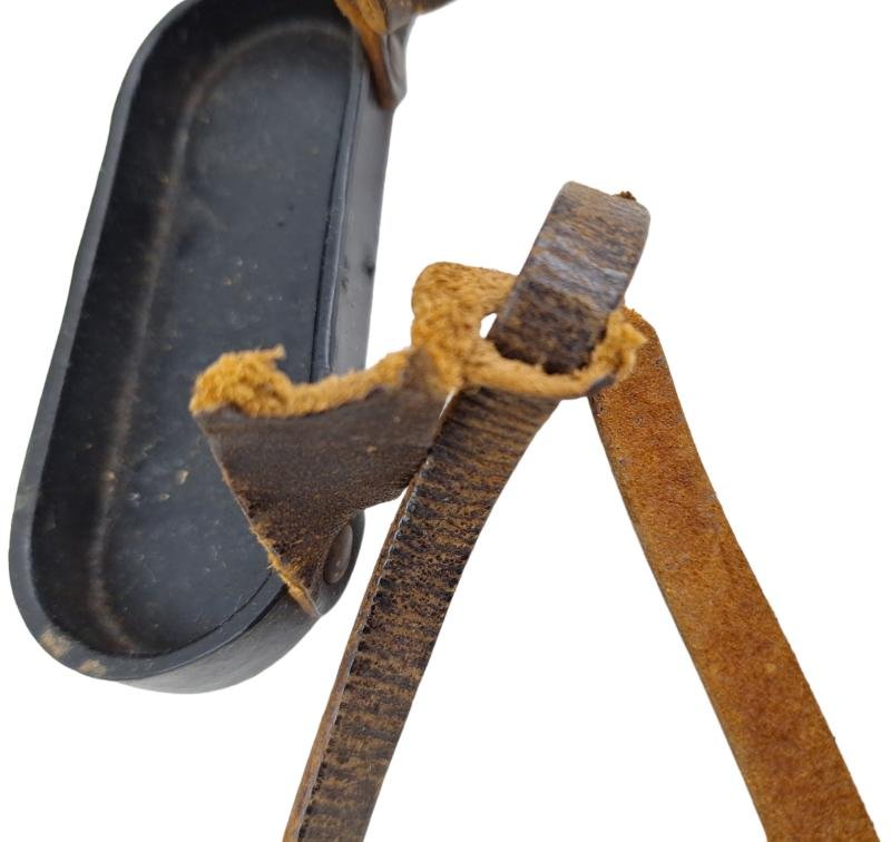 a wehmacht tan dienstglass 'binoculars' — image 7