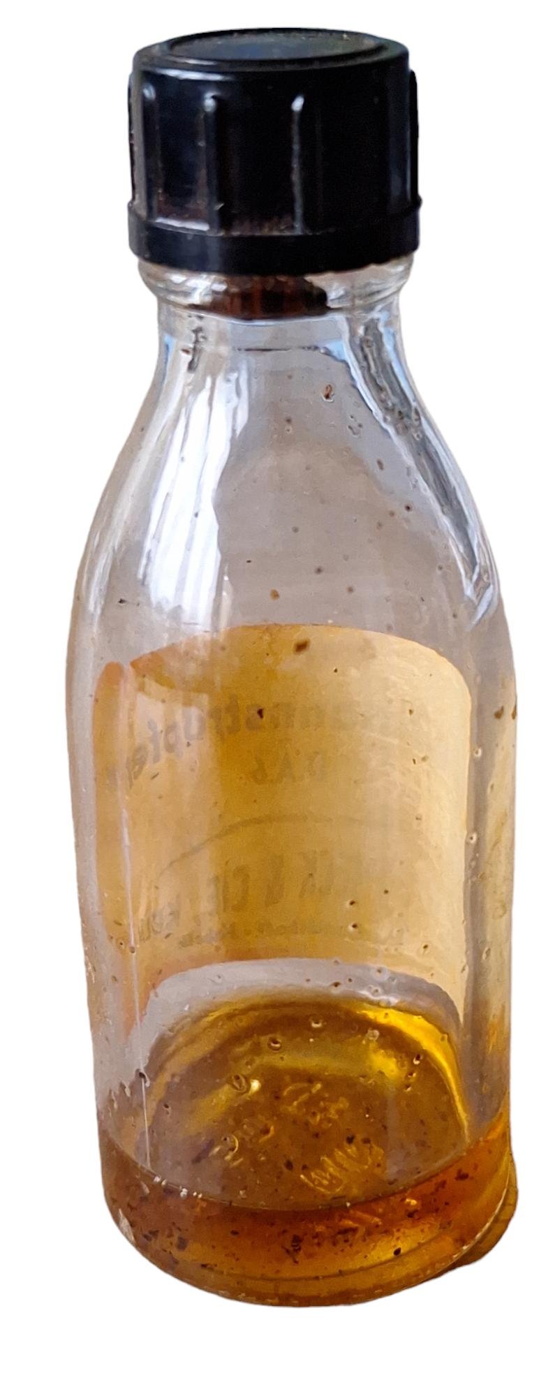 A German WW2 emty medical bottle — image 3