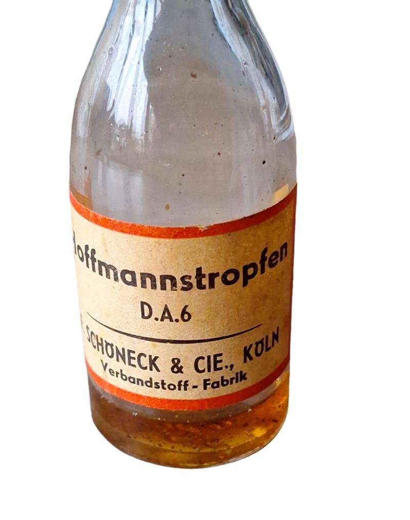 A German WW2 emty medical bottle — image 6