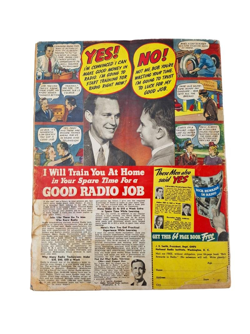 A American/Canadian WW2 magazine — image 9