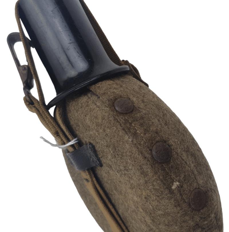 in used condition Wehrmacht M31 canteen with Bakelite cup — image 8