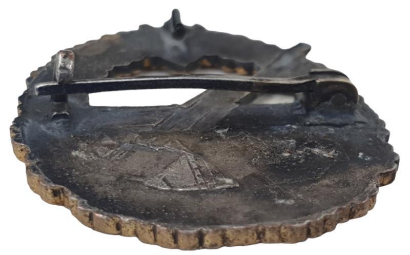 a france Bacqueville made german kriegsmarine coast artillery abzeichen — image 3