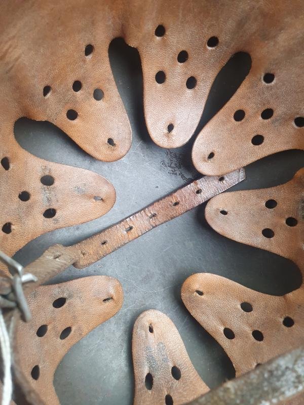 a wehrmacht et66 m35 heer single decal helmet — image 9