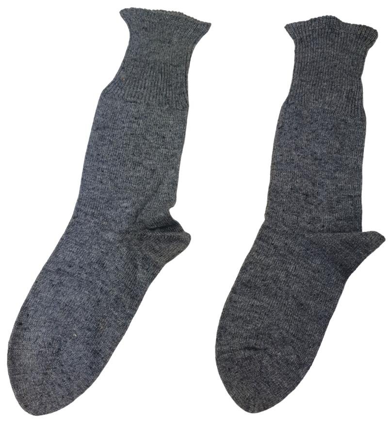 a pair off wehrmacht grey wool socks — image 4