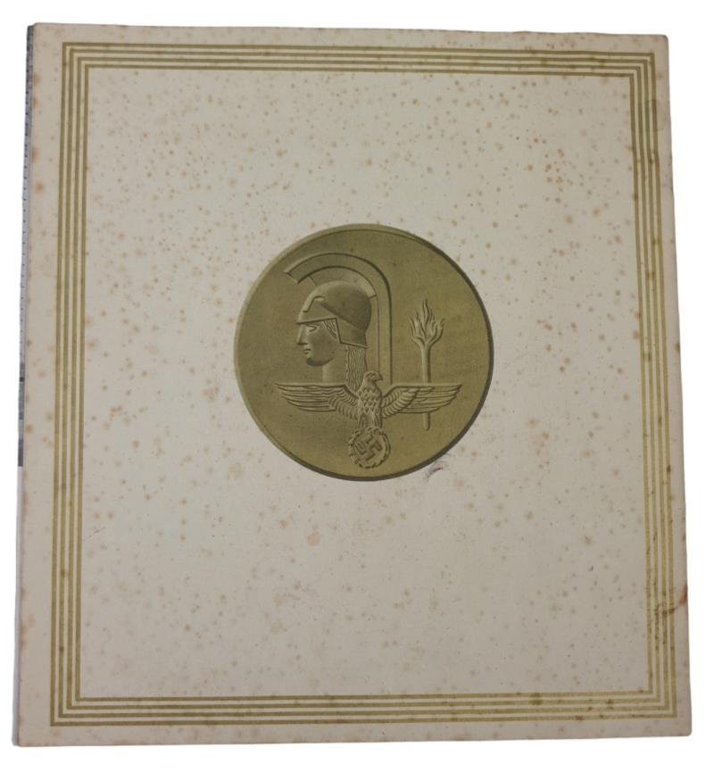 a dutch ww2 period book about german art — image 9