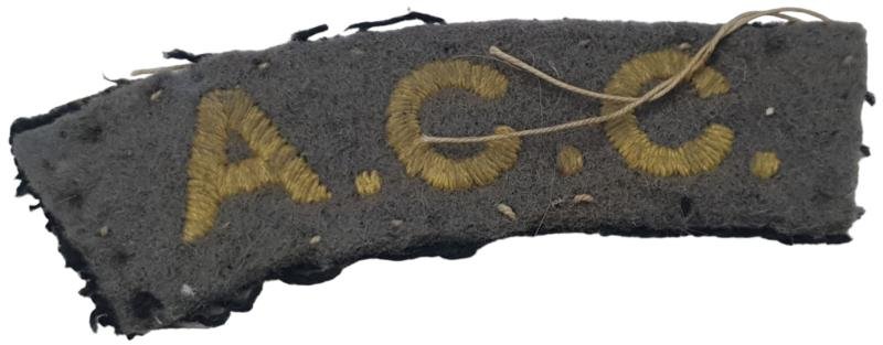 a british ww2 army catering corps shoulderpatch — image 3