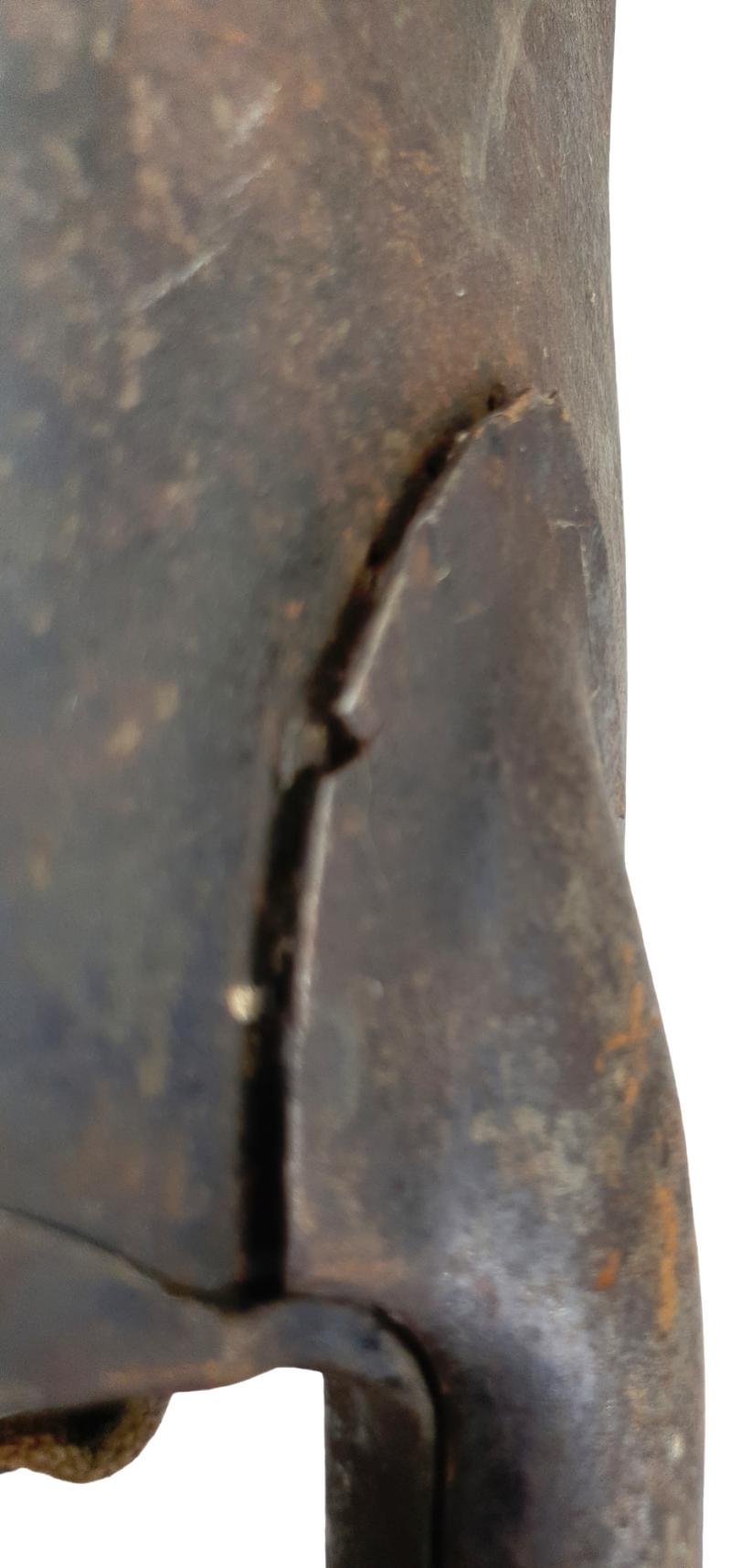 a german ww2 shovel — image 3