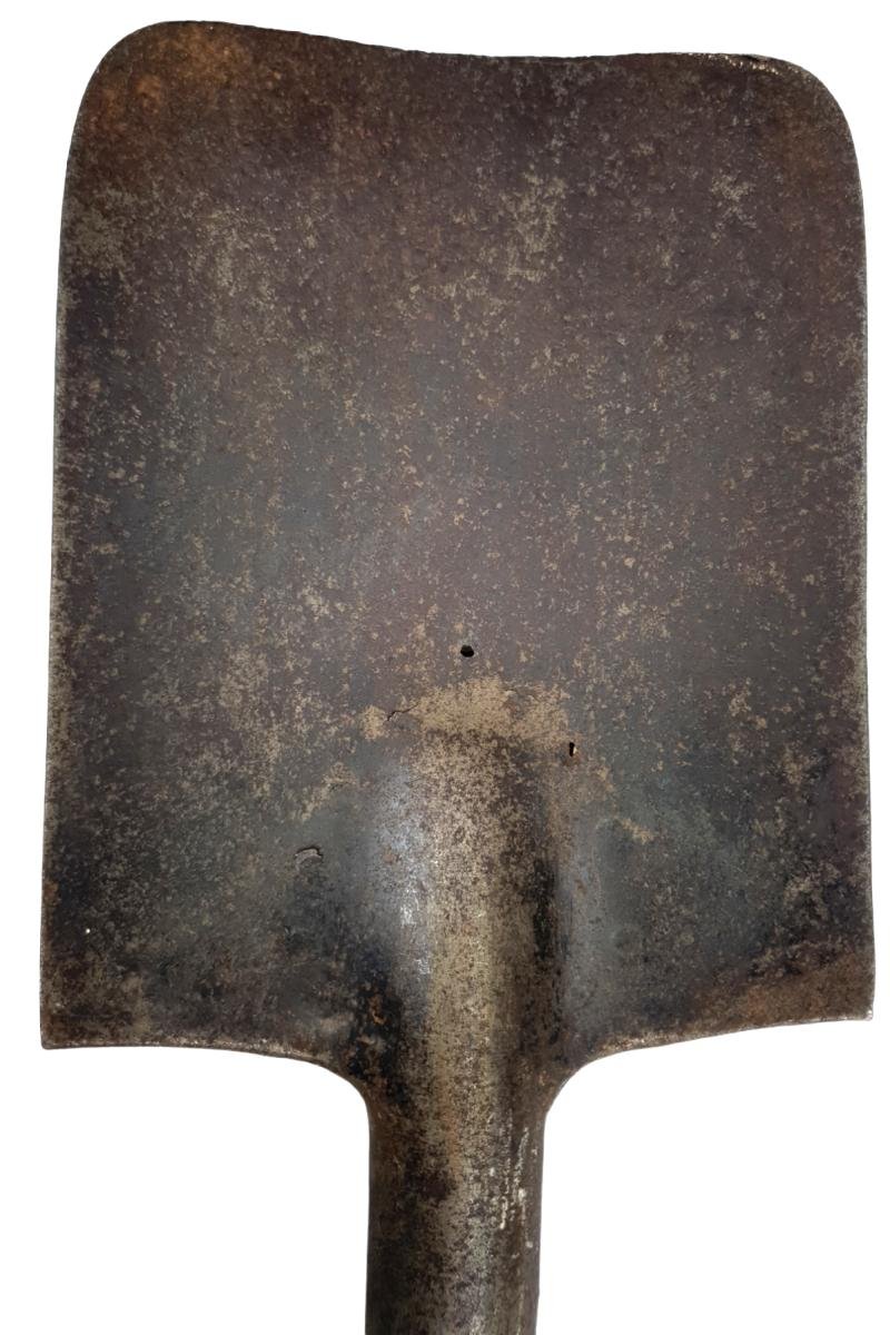 a german ww2 shovel — image 5
