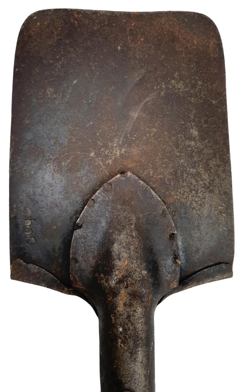 a german ww2 shovel — image 8