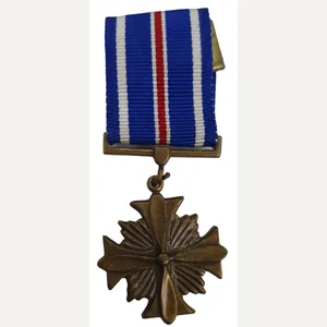 A. U.S Military Distinguished Flying Cross miniatuur