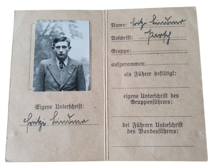 a ww2 germand Young community pas Deutsche'Junge Gemeinschaft pas' — image 2