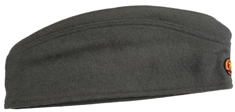 a east german overseas cap — image 3