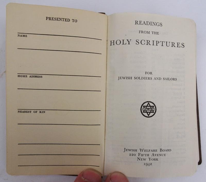 a us reading from the holy scriptures for jewish soldiers and sailors — image 3
