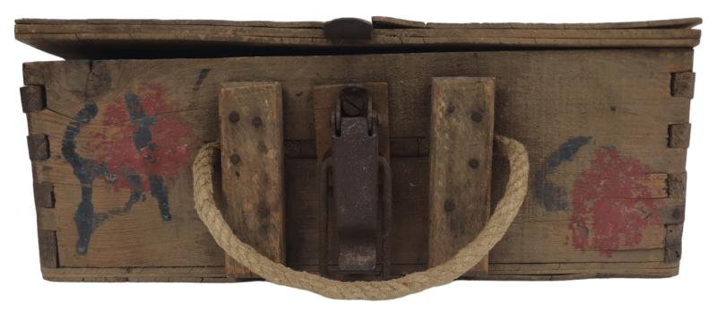 a 8cm heavy mortar ammo wooden box — image 2