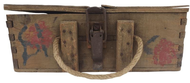 a 8cm heavy mortar ammo wooden box — image 3