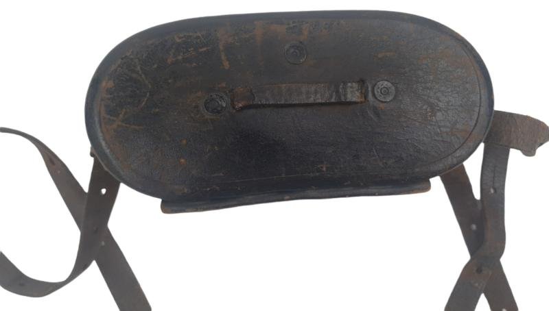German binoculars box with strap — image 5