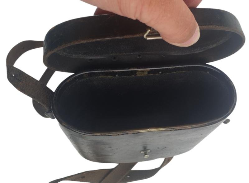 German binoculars box with strap — image 6