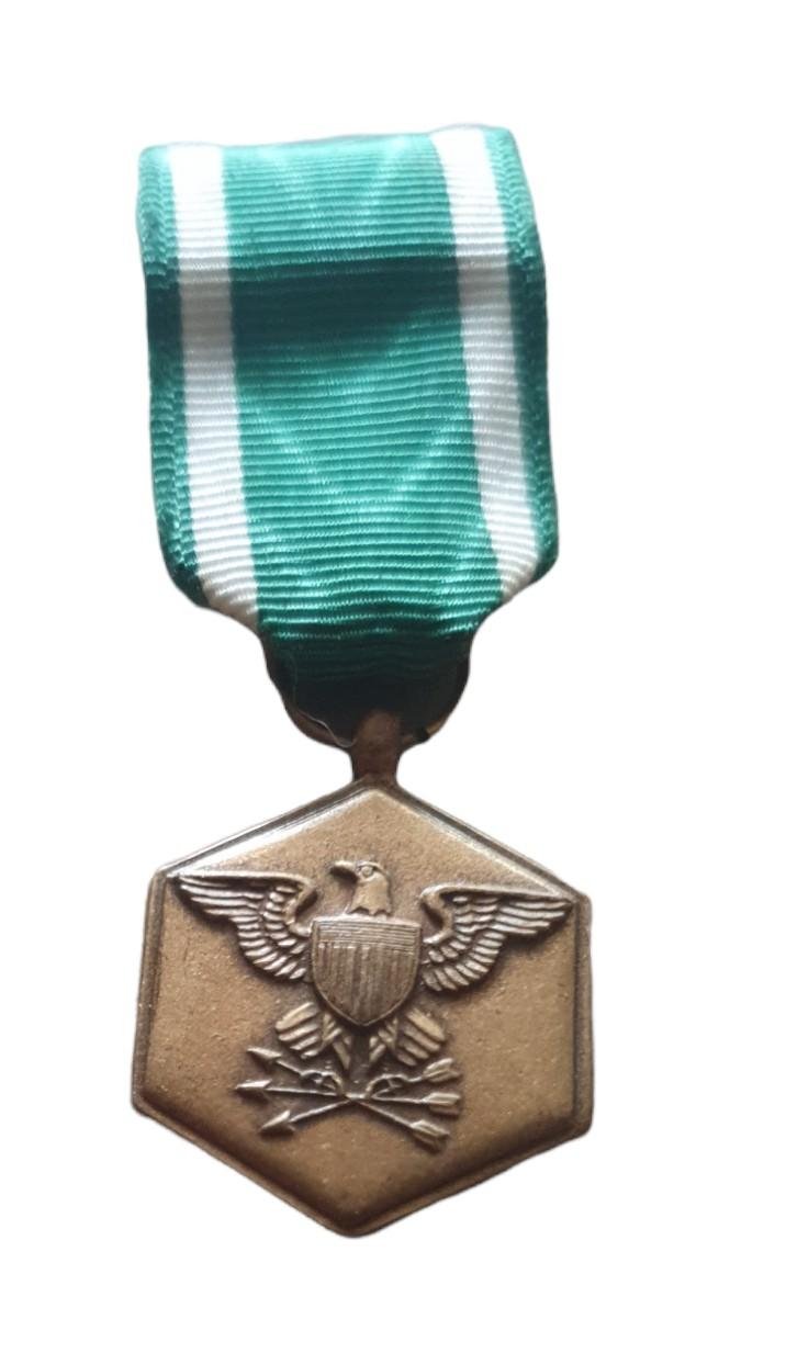 a us post war miniatuur military merit medal — image 2