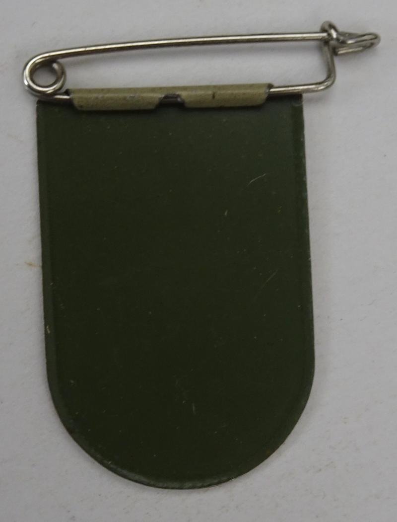 a german 'v.d.a tinnie — image 5