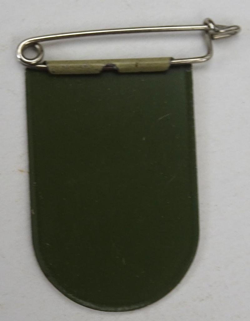 a german 'v.d.a tinnie — image 6