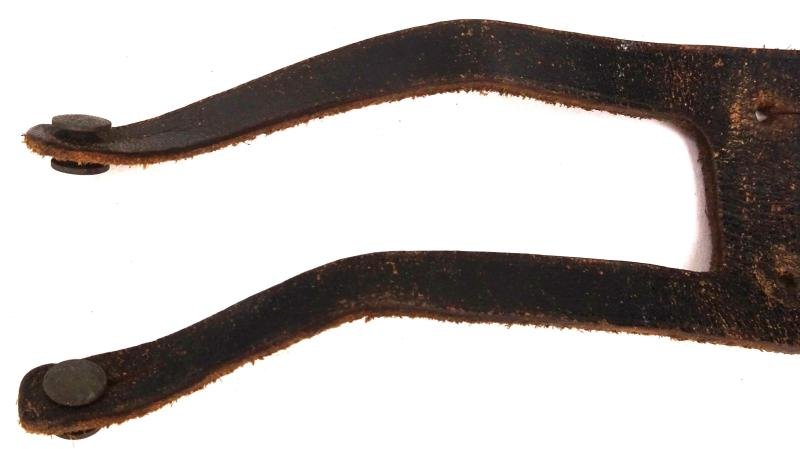 A dienst glass button flap 'Knöpflashe' — image 4