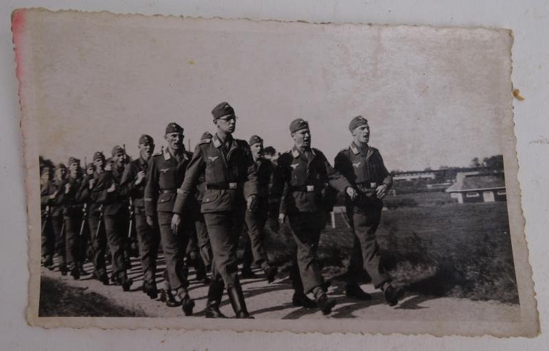 a German ww2 postcard with a German unit — image 3