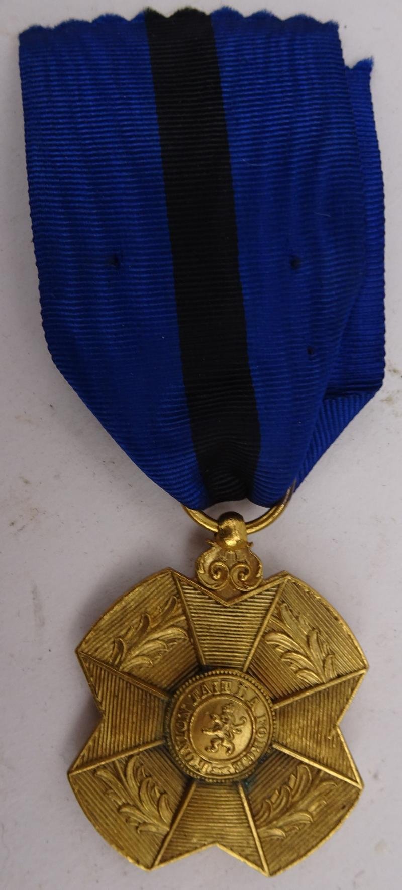 a Belgian medal of the Order of Leopold II — image 2