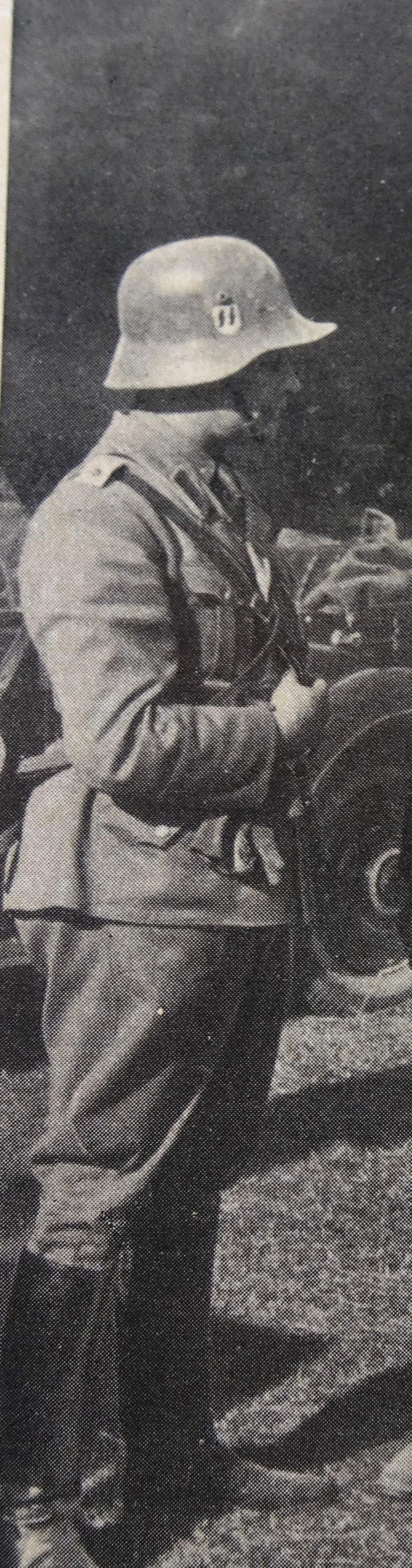 a german ww2 ss postcard — image 2