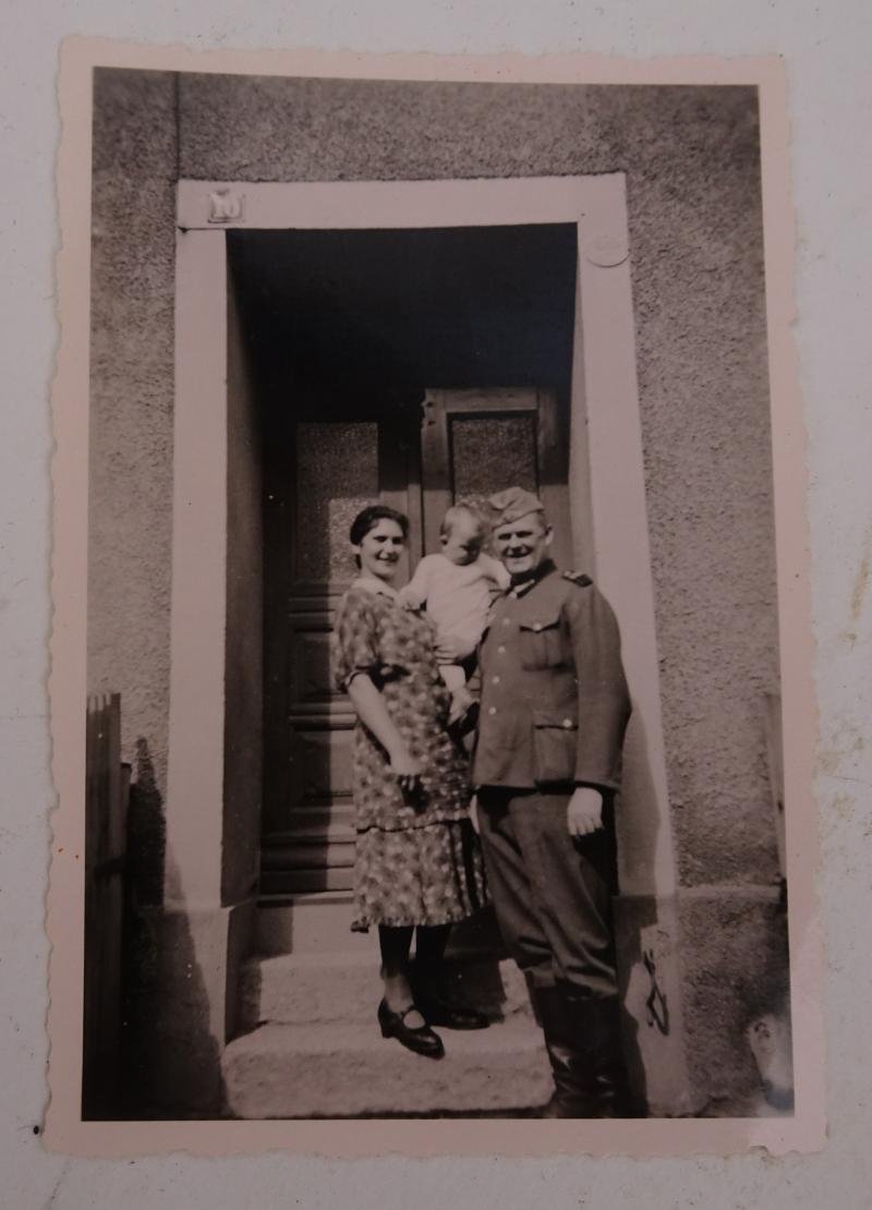 6 German ww2 small pictures in used condition — image 2