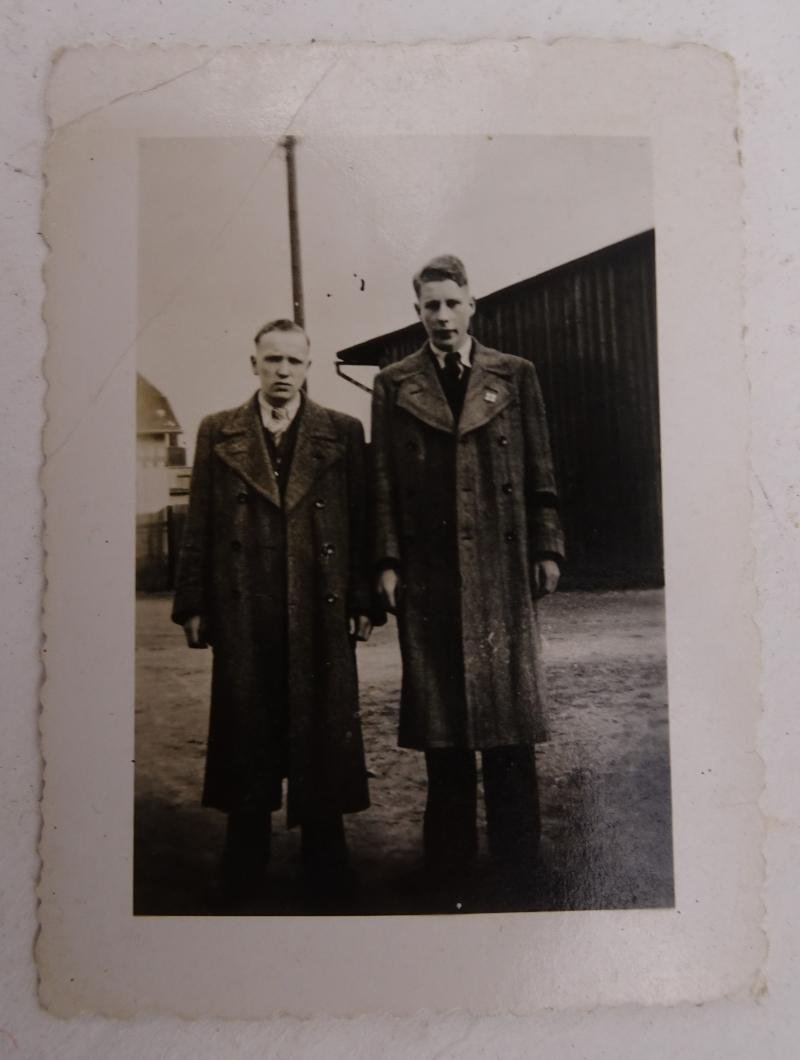6 German ww2 small pictures in used condition — image 5
